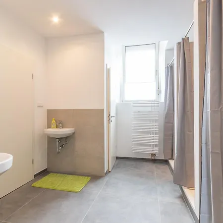 Fuer 8 Personen In Ehemaligem Weingut Mit 4 Schlafzimmern *