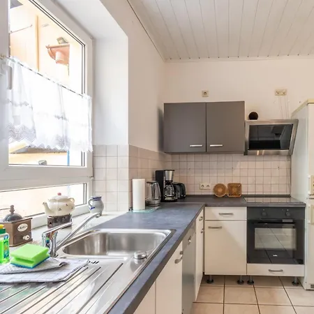 Fuer 8 Personen In Ehemaligem Weingut Mit 4 Schlafzimmern *