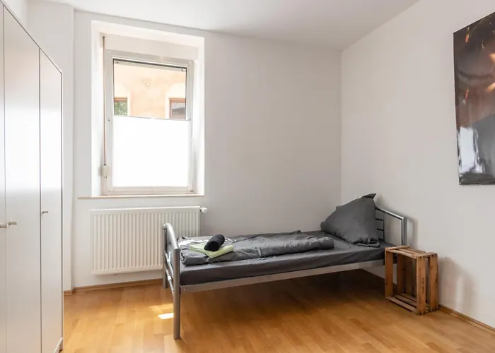 Fuer 8 Personen In Ehemaligem Weingut Mit 4 Schlafzimmern *