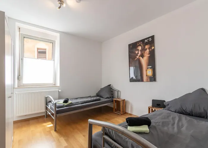 Apartamento Fuer 8 Personen In Ehemaligem Weingut Mit 4 Schlafzimmern *