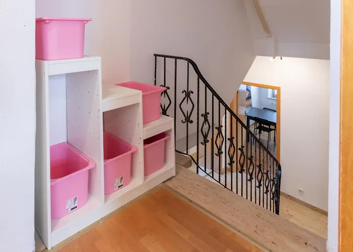 Fuer 8 Personen In Ehemaligem Weingut Mit 4 Schlafzimmern *