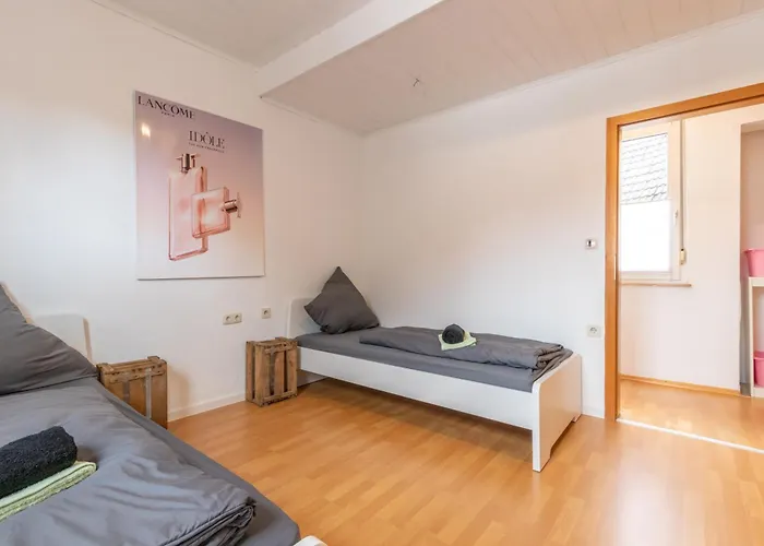 Fuer 8 Personen In Ehemaligem Weingut Mit 4 Schlafzimmern Apartamento