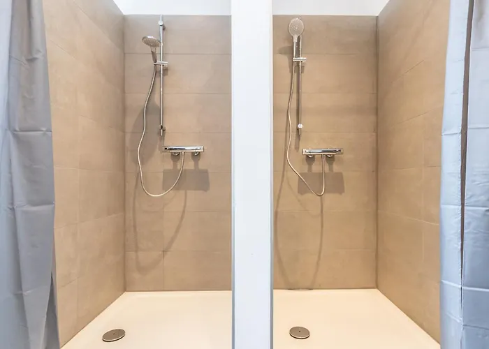 Apartamento Fuer 8 Personen In Ehemaligem Weingut Mit 4 Schlafzimmern