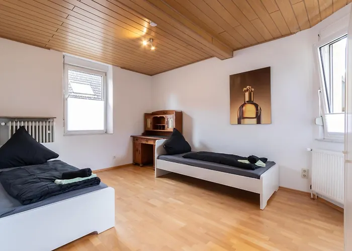 Fuer 8 Personen In Ehemaligem Weingut Mit 4 Schlafzimmern